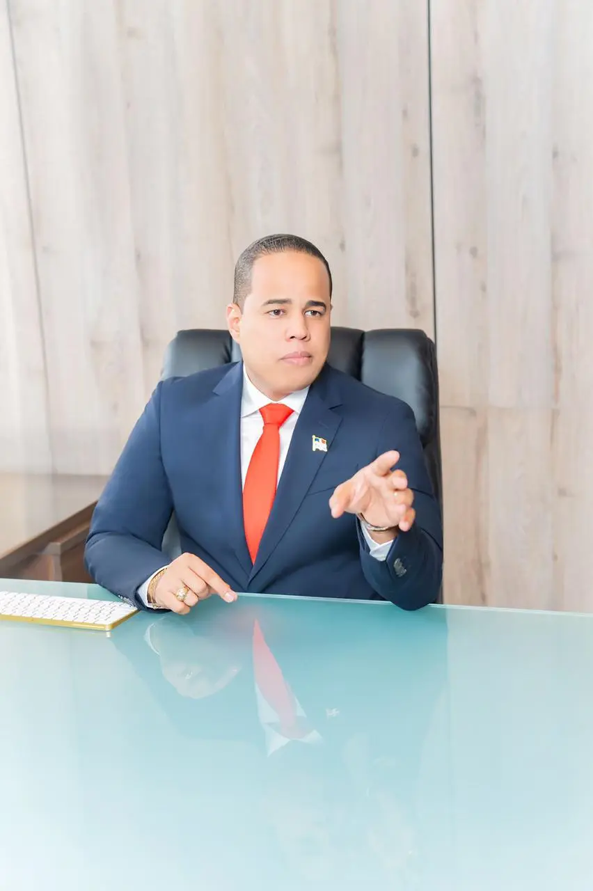 Director de Priority Courier resalta el desarrollo del sector logístico y de mensajería en RD