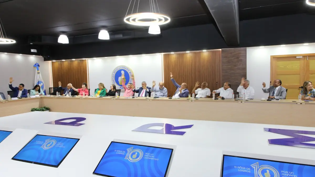 PRM aprueba continuidad de Alfredo Pacheco en la Cámara de Diputados y Ricardo de los Santos en el Senado