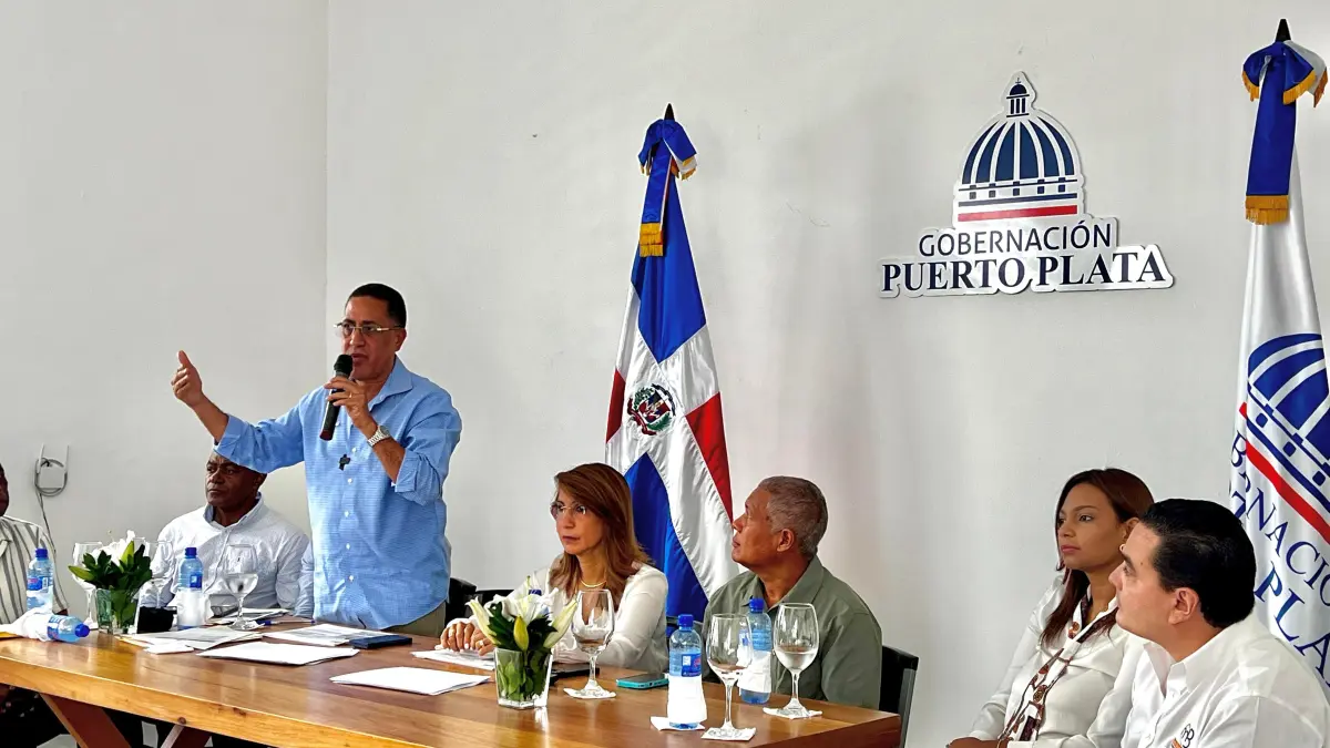Infraestructura Escolar agiliza terminación de escuelas en Puerto Plata en el marco del Plan “Aulas 24/7”